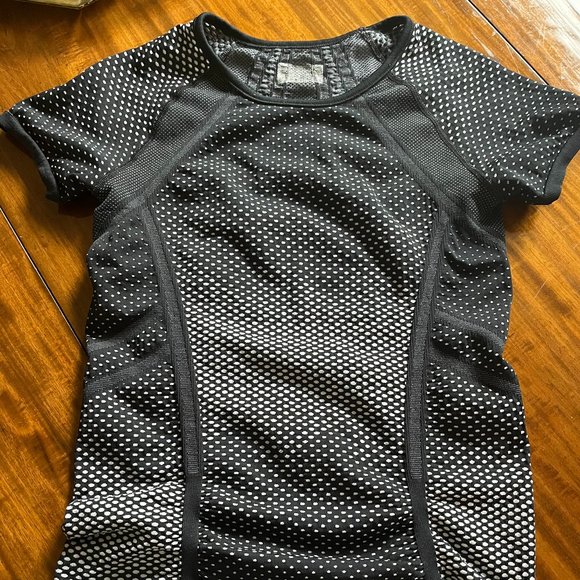 Athleta Short sleeved top - Picture 1 of 5
